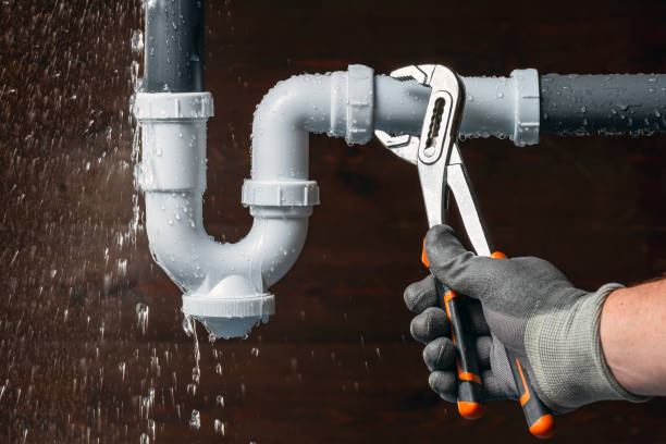 Professional Leak Detection technician working in Medimont, ID